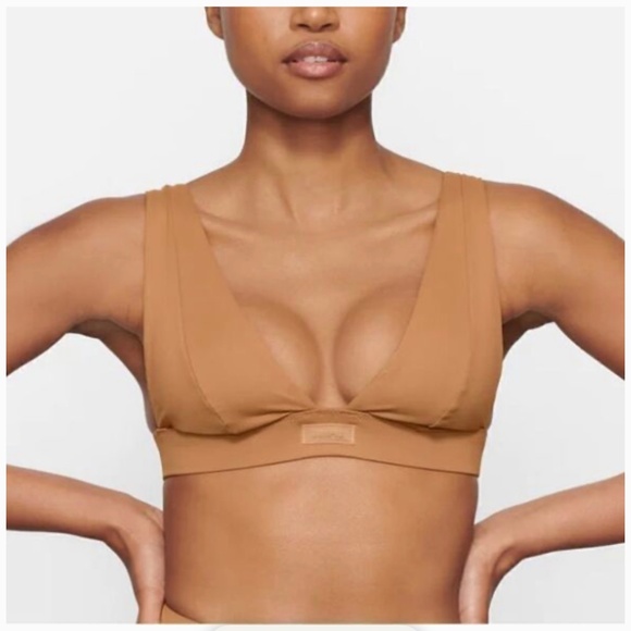 SKIMS Brown Bikini Top - Picture 1 of 6